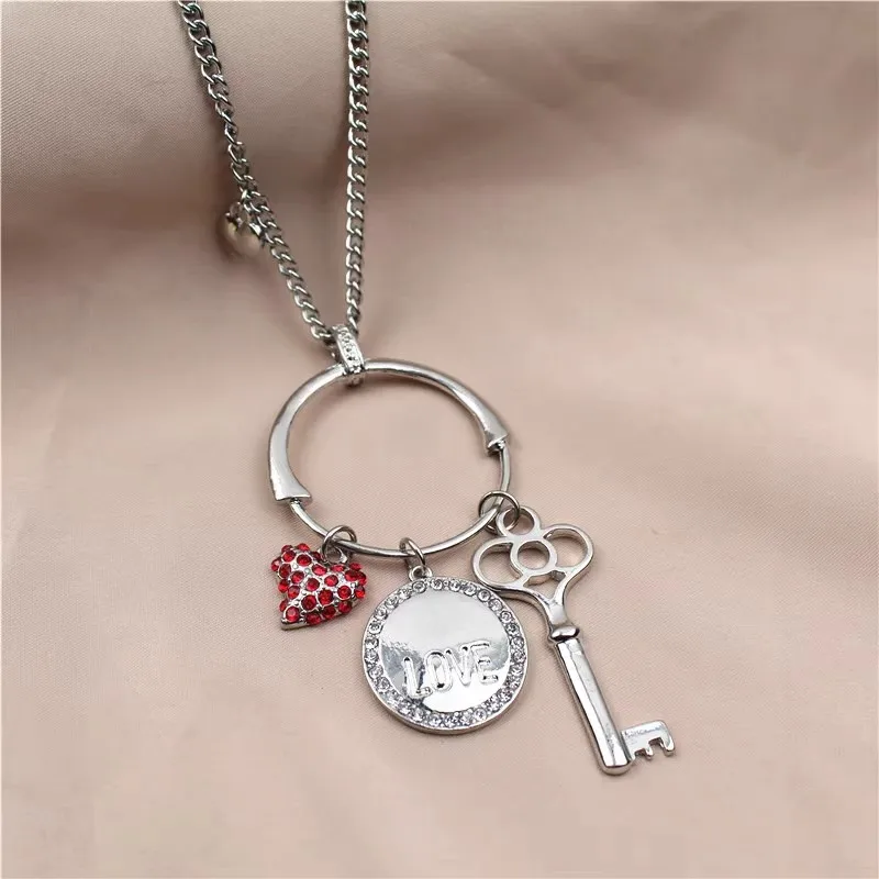 2024 New Fashion Long Sweater Chain Silver Plated Red Rhinestone Heart Key Pendants Necklace For Women Factory Price Wholesale