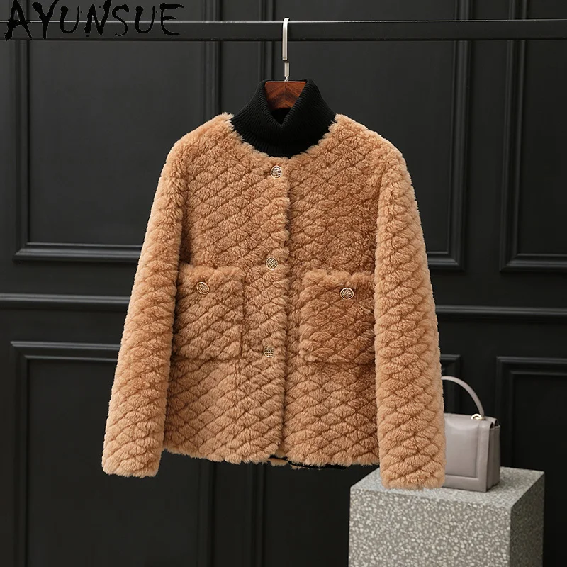 

AYUNSUE 100% Wool Coat Women Short Style Sheep Shearling Jacket Winter Clothes Female Fur Integrated Пальто Женское New in Coats