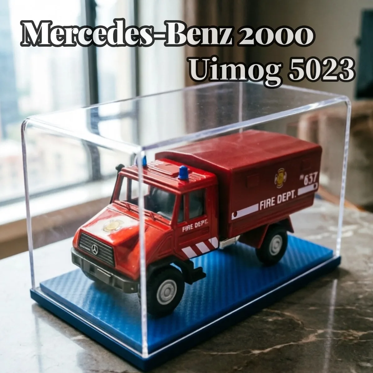 

1:36 Diecast Model Car with Acrylic Display Case – Classic JDM SUV Car Collectible – Perfect Gift for Car Enthusiasts & Kids