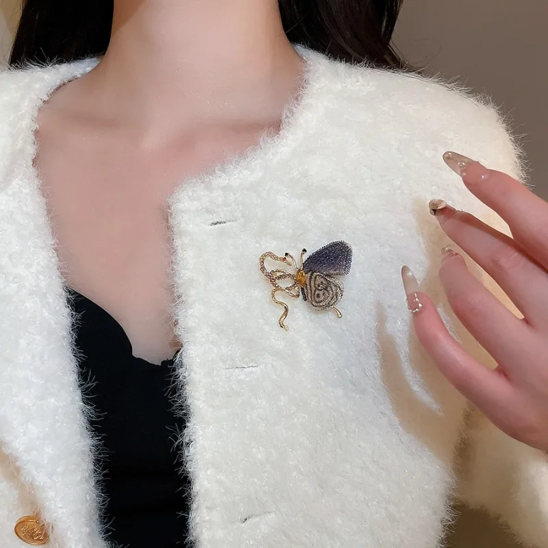 مينار الخيال لامعة الراين محبوك الجوف خارج أجنحة الفراشة دبابيس للنساء الذهب تصفيح المعادن كل يوم الملحقات #3