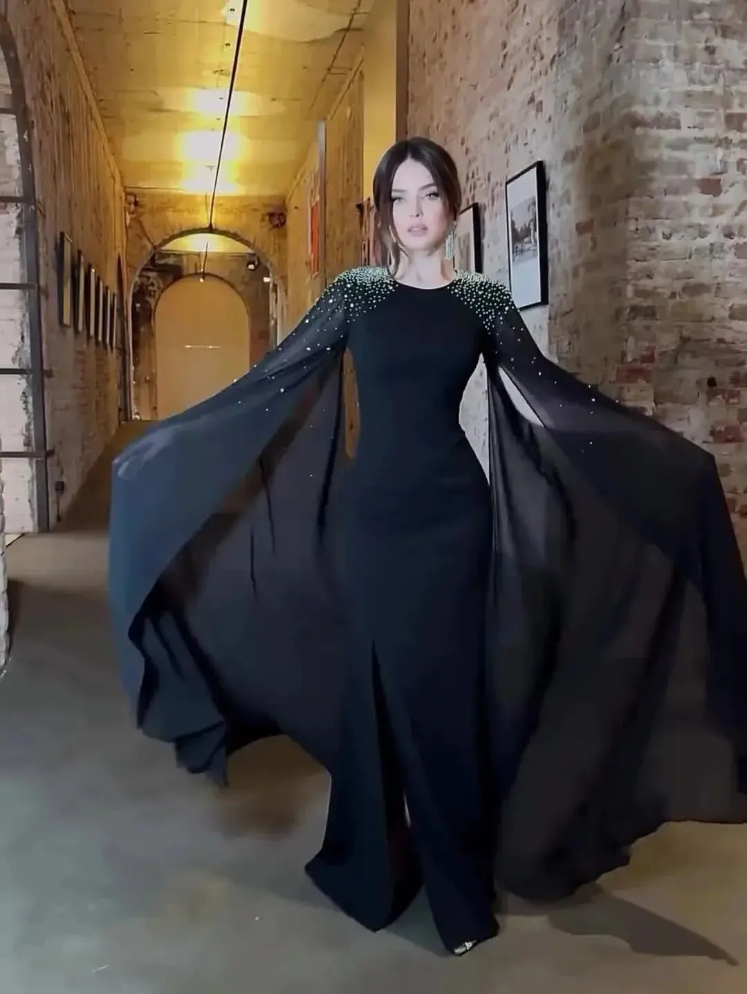 

Очаровательная накидка без рукавов, черные вечерние платья, платья для выпускного вечера с бисером и блестками, длиной до пола, вечернее платье saudi