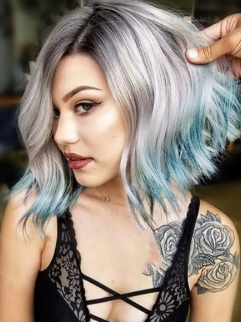 

Synthetic Ombre Blue Wigs Short Bob Curly Wigs for White Women Blue Wavy Bob Wigs Heat Resistant Synthetic Blue Wigs