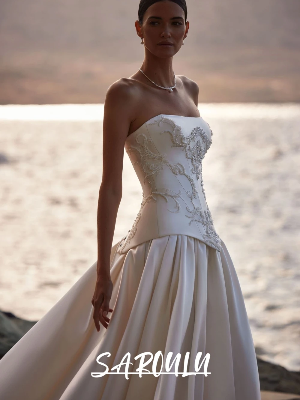 

Elegant Structured Bodice Satin Wedding Dress Gorgeous A Line Customized Bridal Gown Women Premium Floor-length Classic Wear