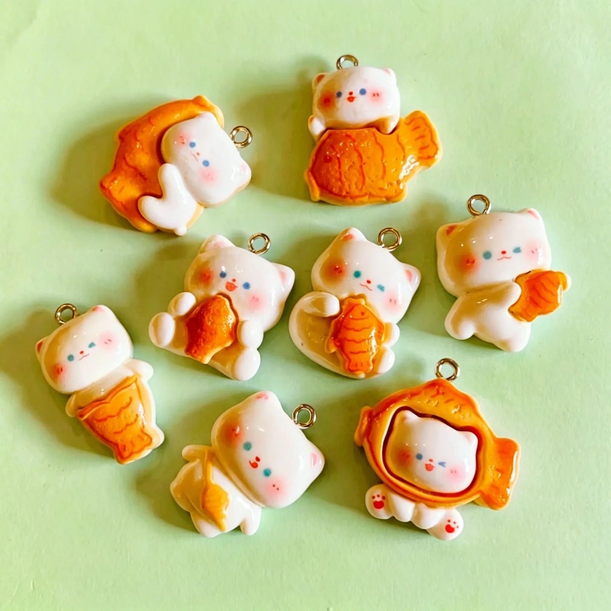 10pcs/lot Cute 3D Taiyaki Cat Resin Charms Cartoon Fish Cat Mini Pendants Handmade Craft Jewelry Supplies view 2