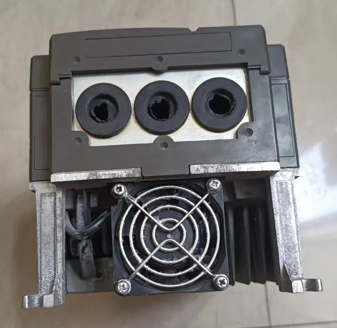 Second-hand inverter 2.2KW, FRN2.2G11S-4CX