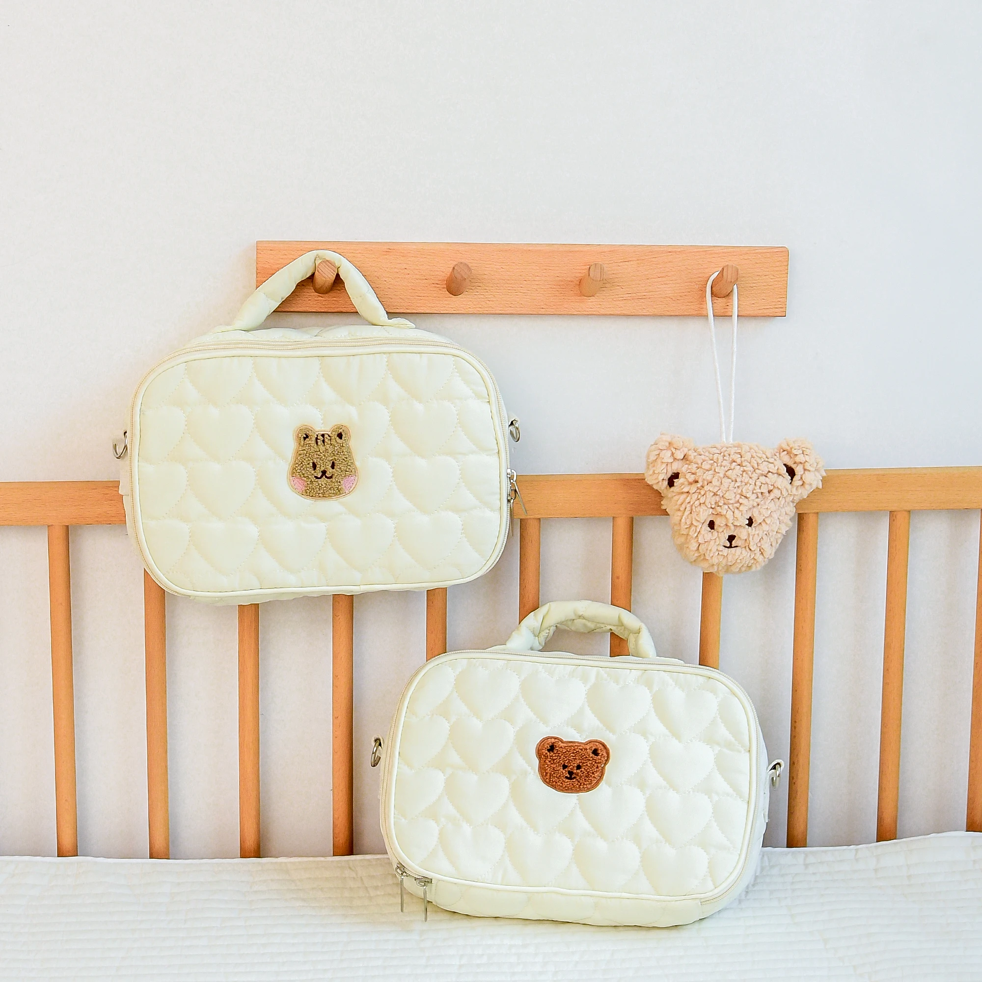 

A mommy shoulder bag is easy to carry