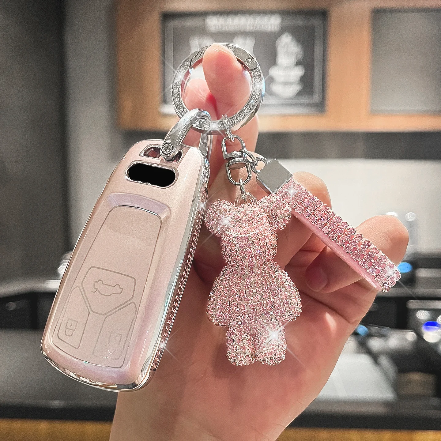 

High End Side Diamonds for Audi A4 A4L A5 Q5 Q7 TT TTS 8S B9 2016 2017 2018 Smart Remote Car Key Case Cover Holder Accessories