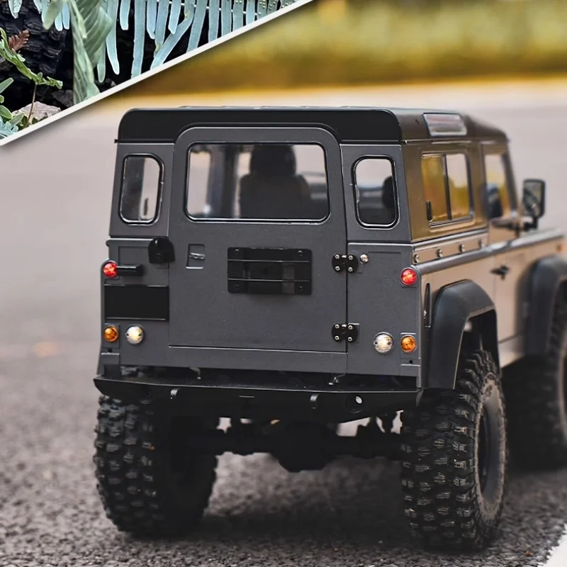 Hot 4wd Bull Model 1：10 Mn999 Three-Speed Defender Remote Climbing Off-Road Rc Professional Model Cars Toys Boys Festival Gifts