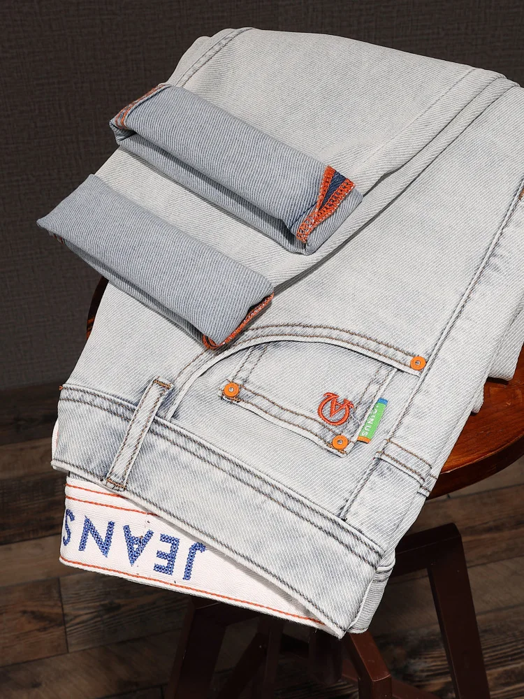 Sommer dünne Twill-Stretch-Jeans für Herren, bestickt, weich, klein, gerades Bein, Freizeithose