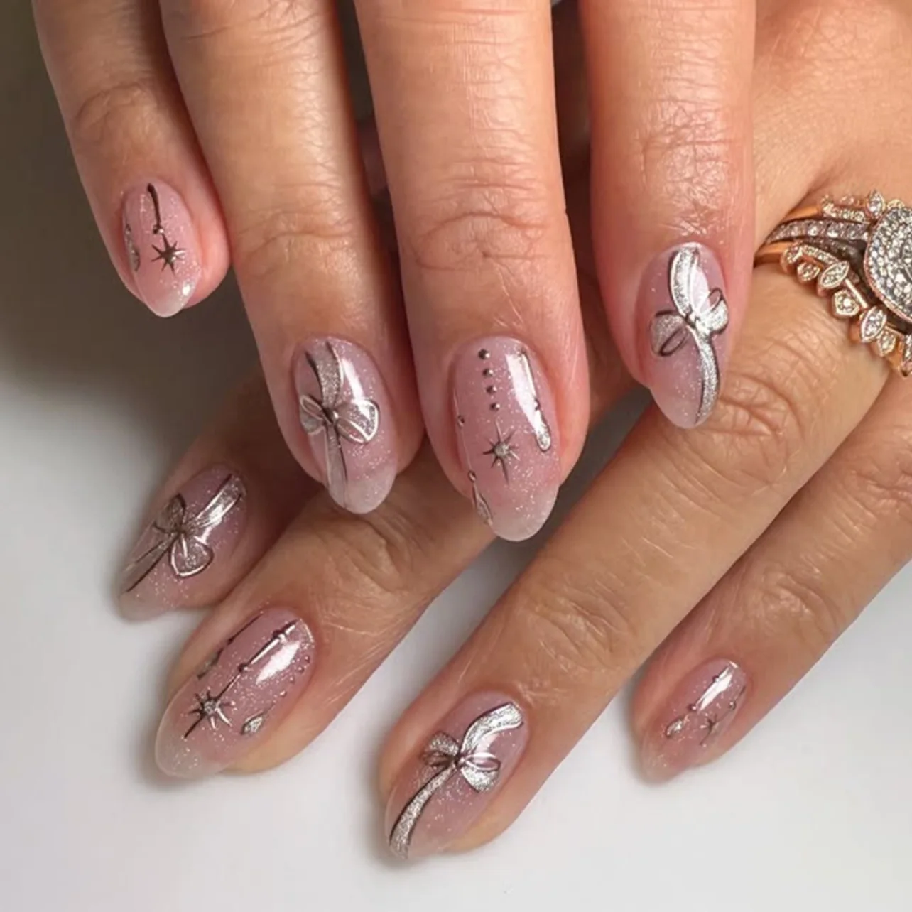 

24pcs Mid-length Oval Press on Nails Art Finished Bow Starlight Full Cover Nail Tips Datachable False Nail Sets Almond Fake Nail