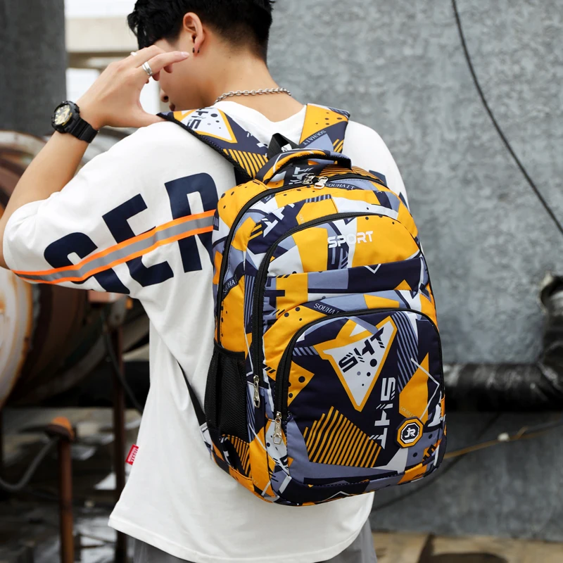 

Fashion Camouflage Sport Backpack Large Capacity School Bag for Students Men's Travel Bag Lightweight Multifunctional