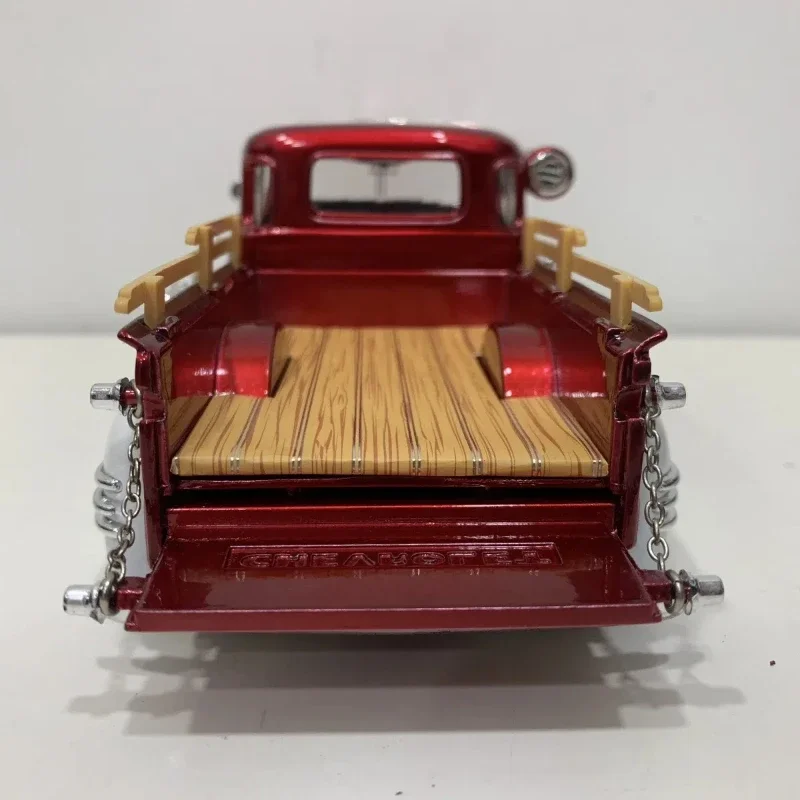 Jada 1:24 1951 Chevrolet Pickup High Simulation Diecast Car Metal