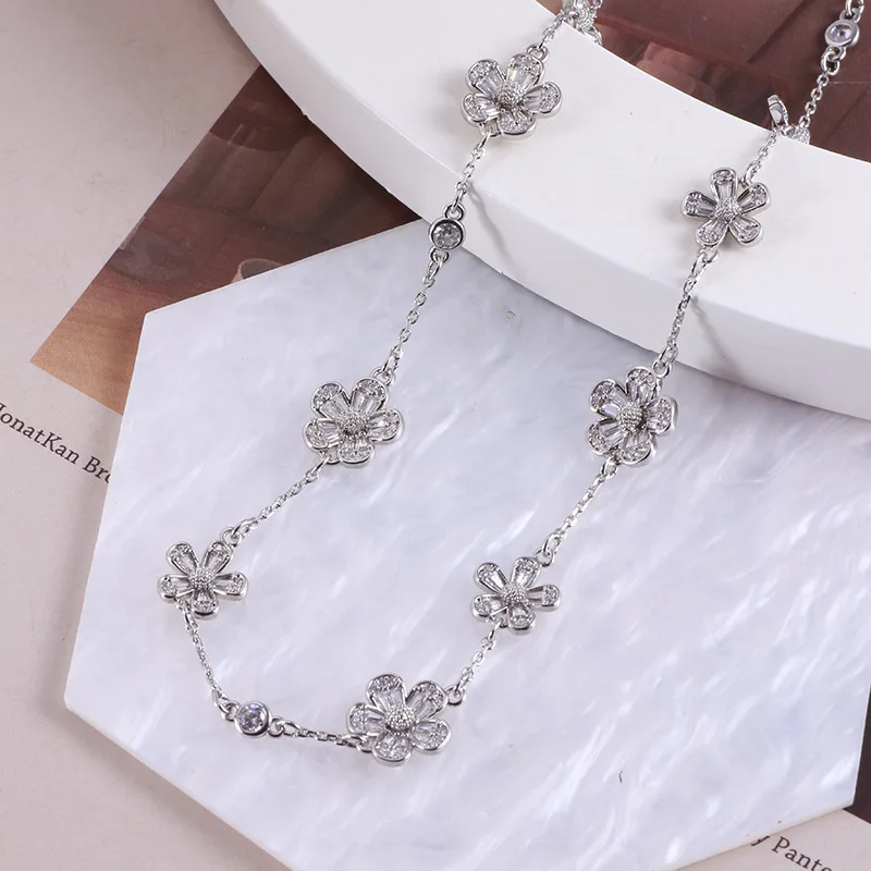 Fresh and Sweet Colorful Zircon Flowers Multi-pendant Small Flowers Young Girls's Gift Fashion Temperament Necklace for Women