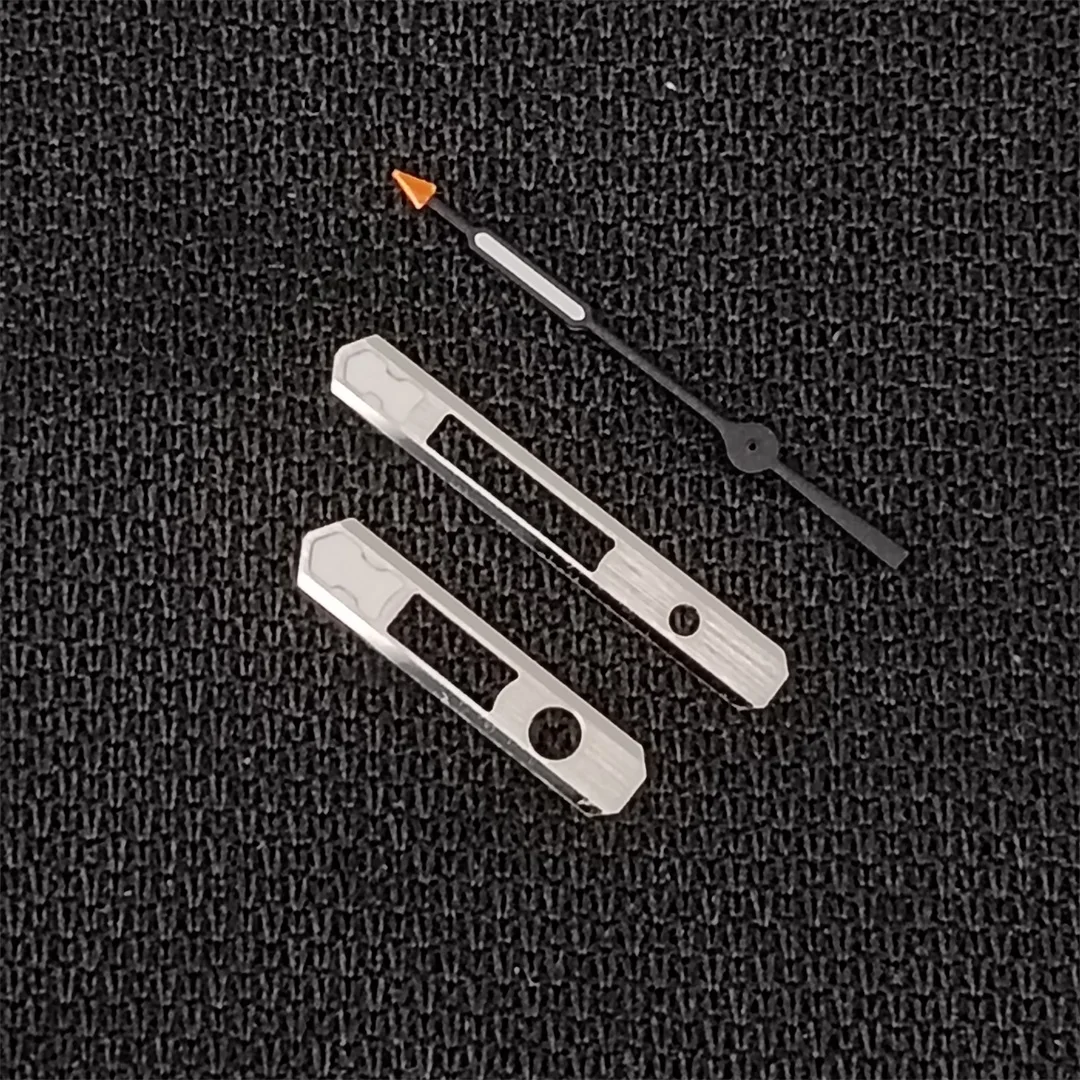 Lancette dell'orologio fassion Scheletro Puntatore argento Accessori per orologi con ago luminoso verde per movimento NH35 /NH34 /NH36 /4R /7S /NH70