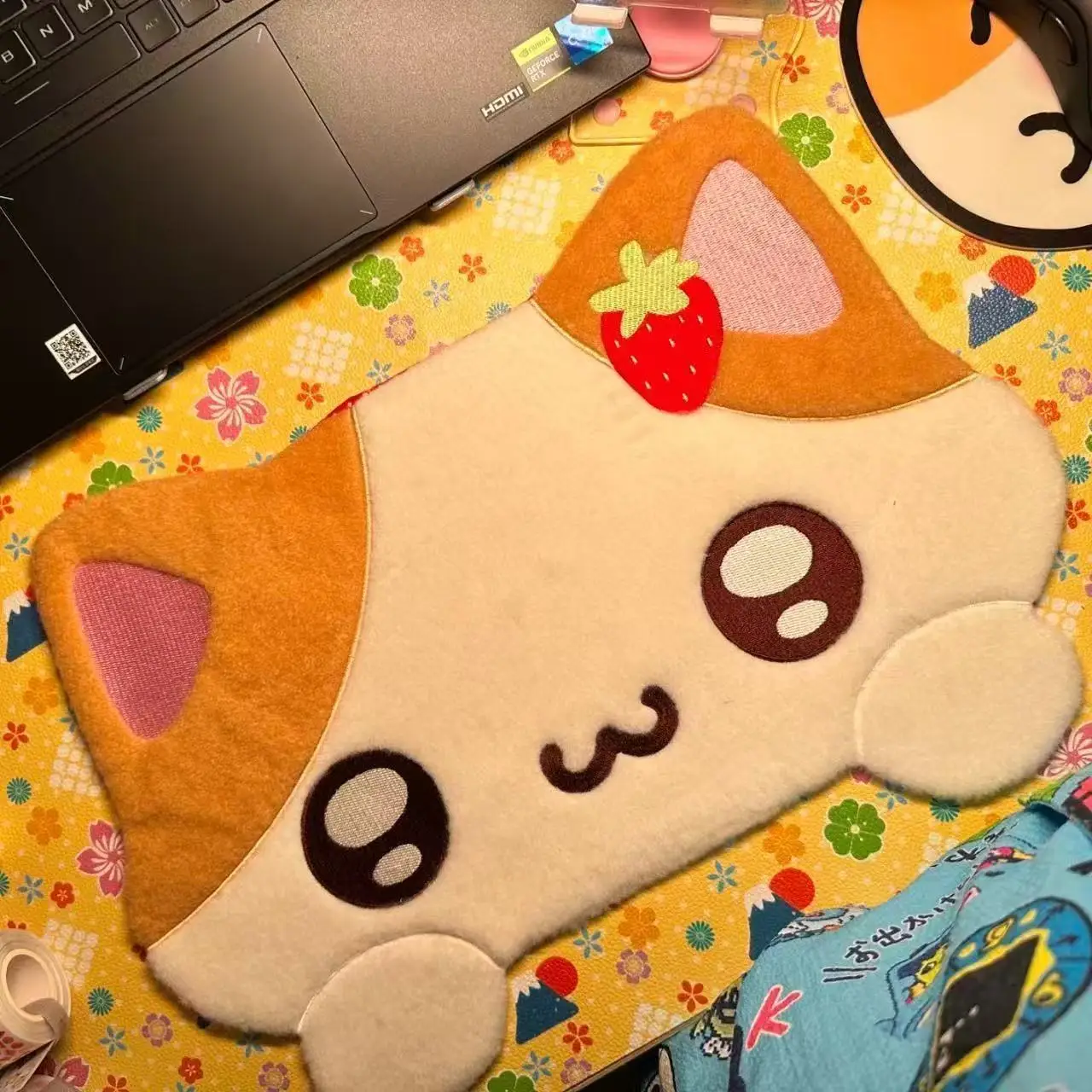 Japanese-style Small Cat Table Mat Thickened Fabric Table Decoration High-look Dorm Tablecloth Perfect for Photo Props Cute Gift