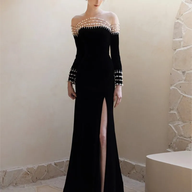 

Hepburn style black new light luxury niche long-sleeved pearl one-shoulder fishtail performance dress