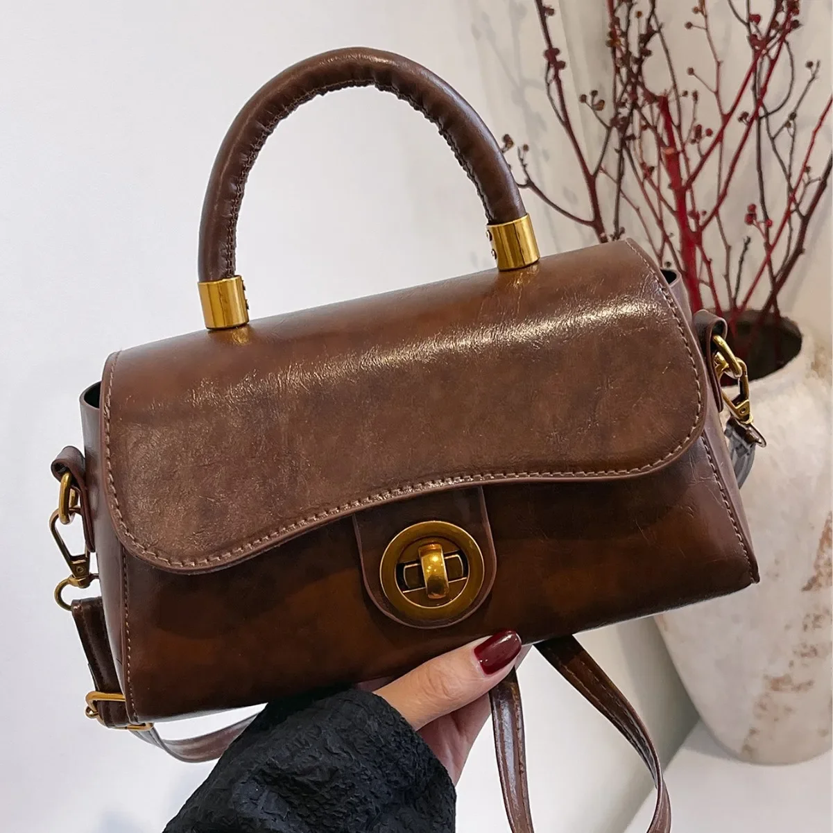 Autumn Winter Women's Commuter Handbag Hot Sale Of The Season New Fashion Retro Small Square Bag Versatile Multi-Function Single