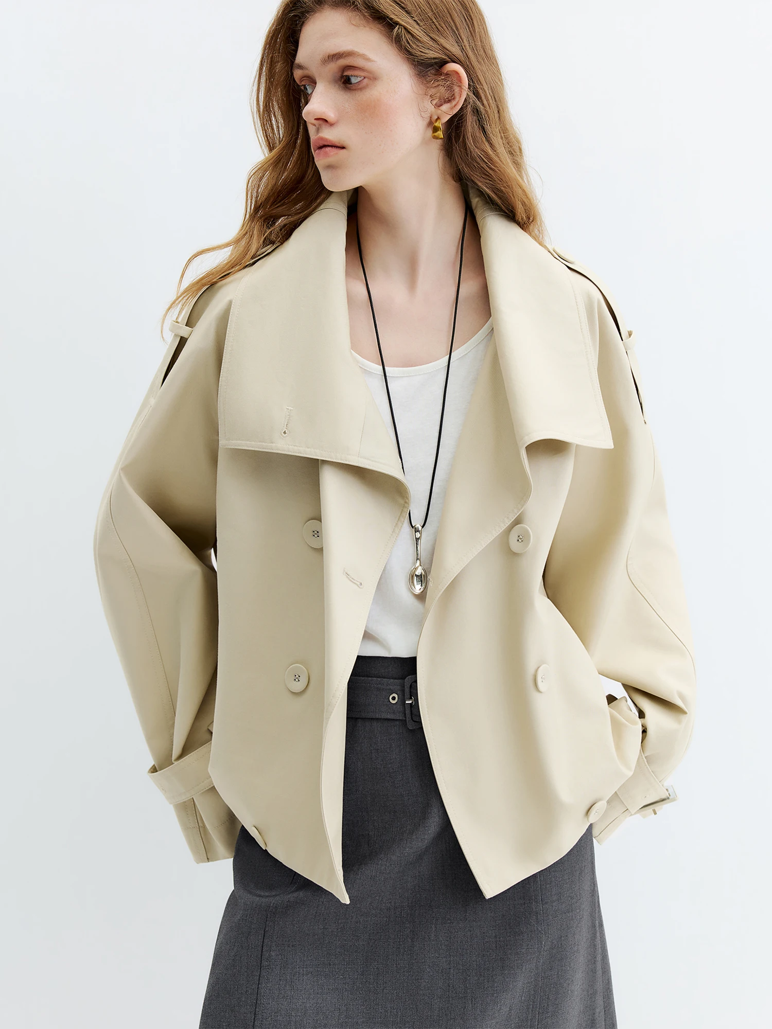 FSLE 2026 Fall Double-Breasted Cropped Trench Short Coat Retro Khaki Jacket British Heritage Street Style Vintage Style Beige