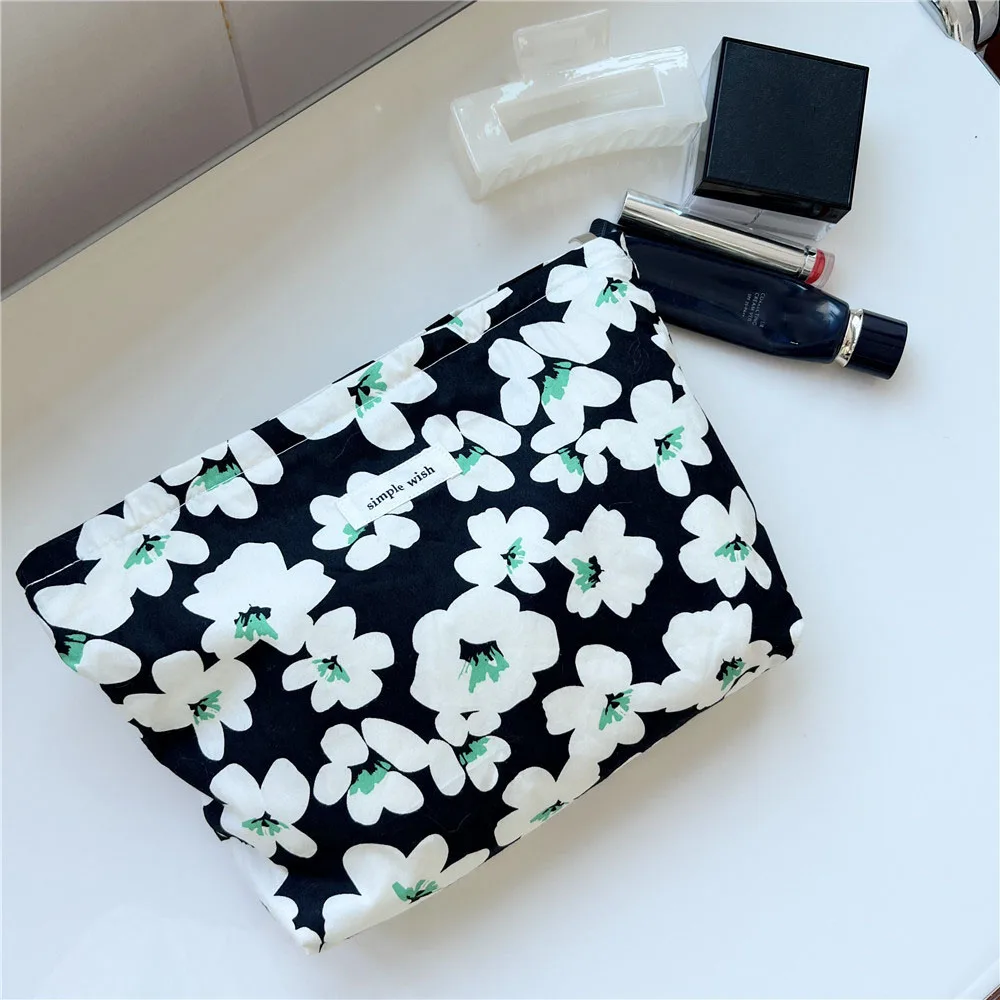 Fashion Retro Flowers Print Cosmetic Bag Canvas Washing Bag Large Capacity Women Travel Cosmetic Pouch Make Up Storage Bags