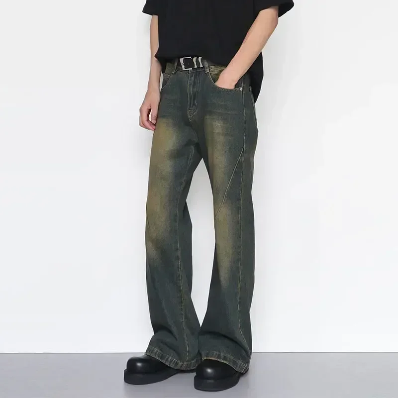 

American autumn and winter retro distressed denim jeans, men's high street style, loose-fitting, versatile straight tube pants.