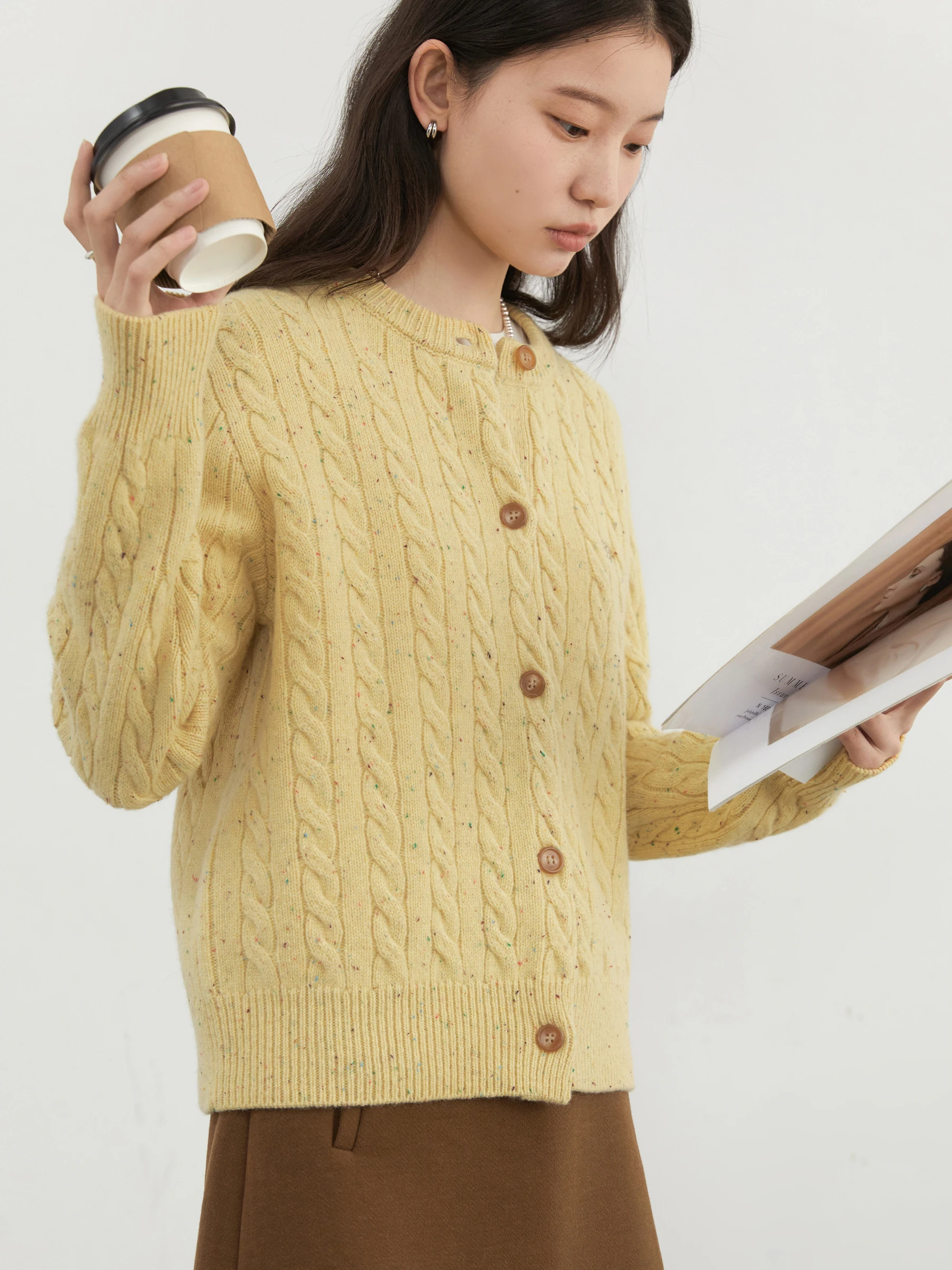 

CHICVEN Spring Autumn Beautiful Knitted Woolen Cardigan Women's Warm Top with Dot Design Artistic Commute Sle