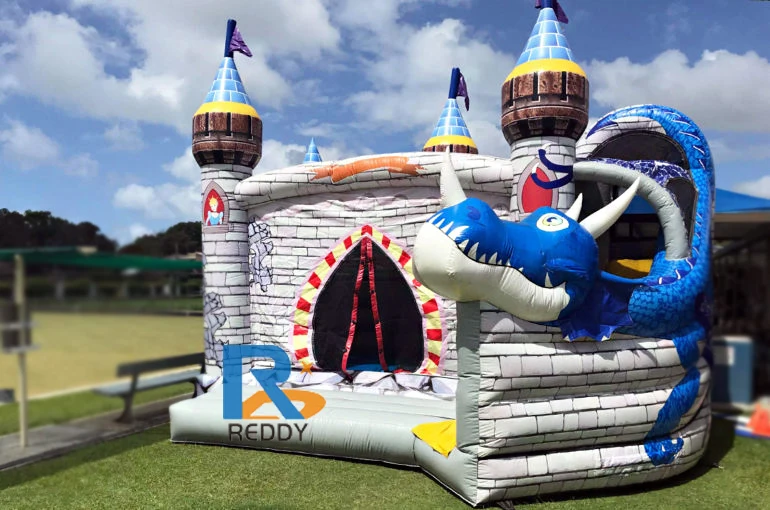 Casa inflable de rebote de dragón personalizada con tobogán divertido castillo inflable para niños