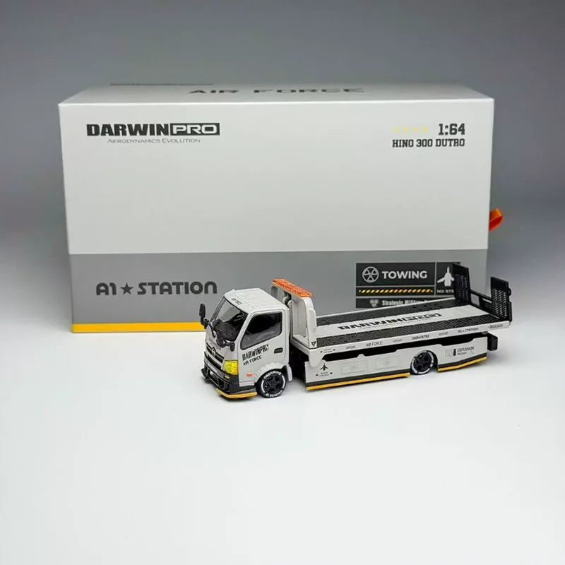 GCD 1:64 Scale Hino 300 Darwin Flatbed Trailer Alloy Truck Model Replica Toy Static Finished Decoration Adult Gift Collectibles - view 2