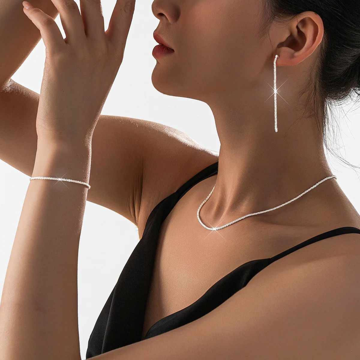 Shiny Silver Plated Collarbone Chain Necklace Bracelet Set