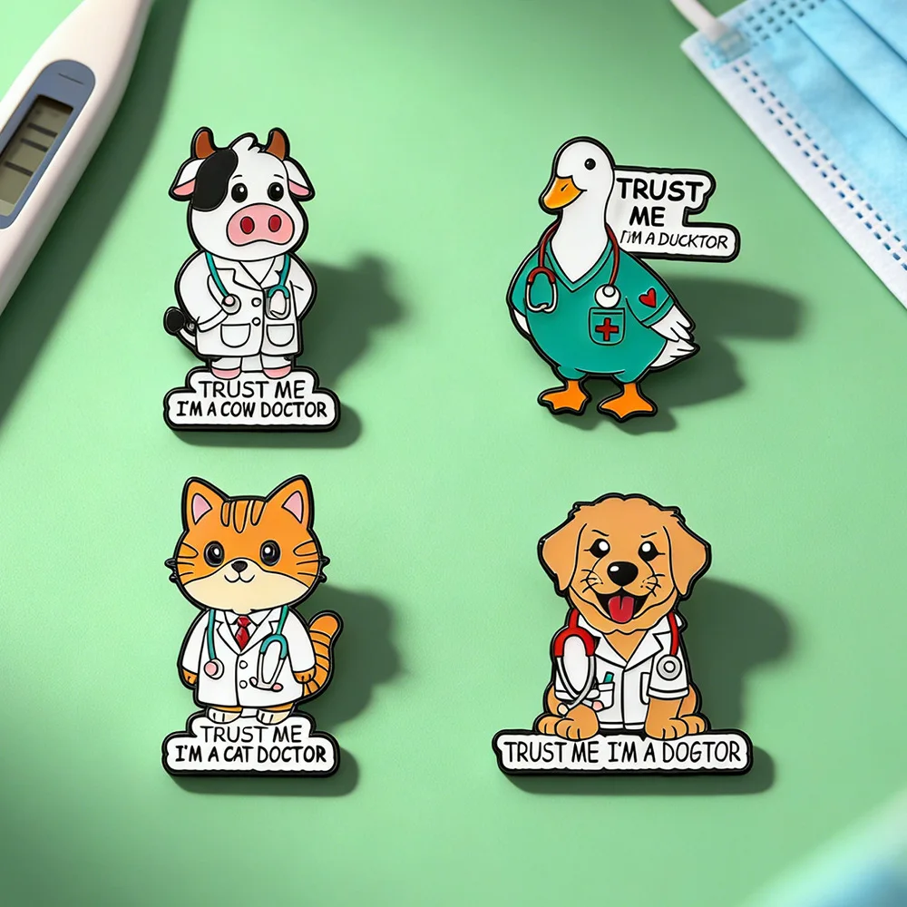 Funny 'Trust Me I'm A for Ducktor' Medical For Duck Metal Enamel Outfit Pin, Novelty Men'S and Women'S Daily Wear Brooch Pin. - view 3