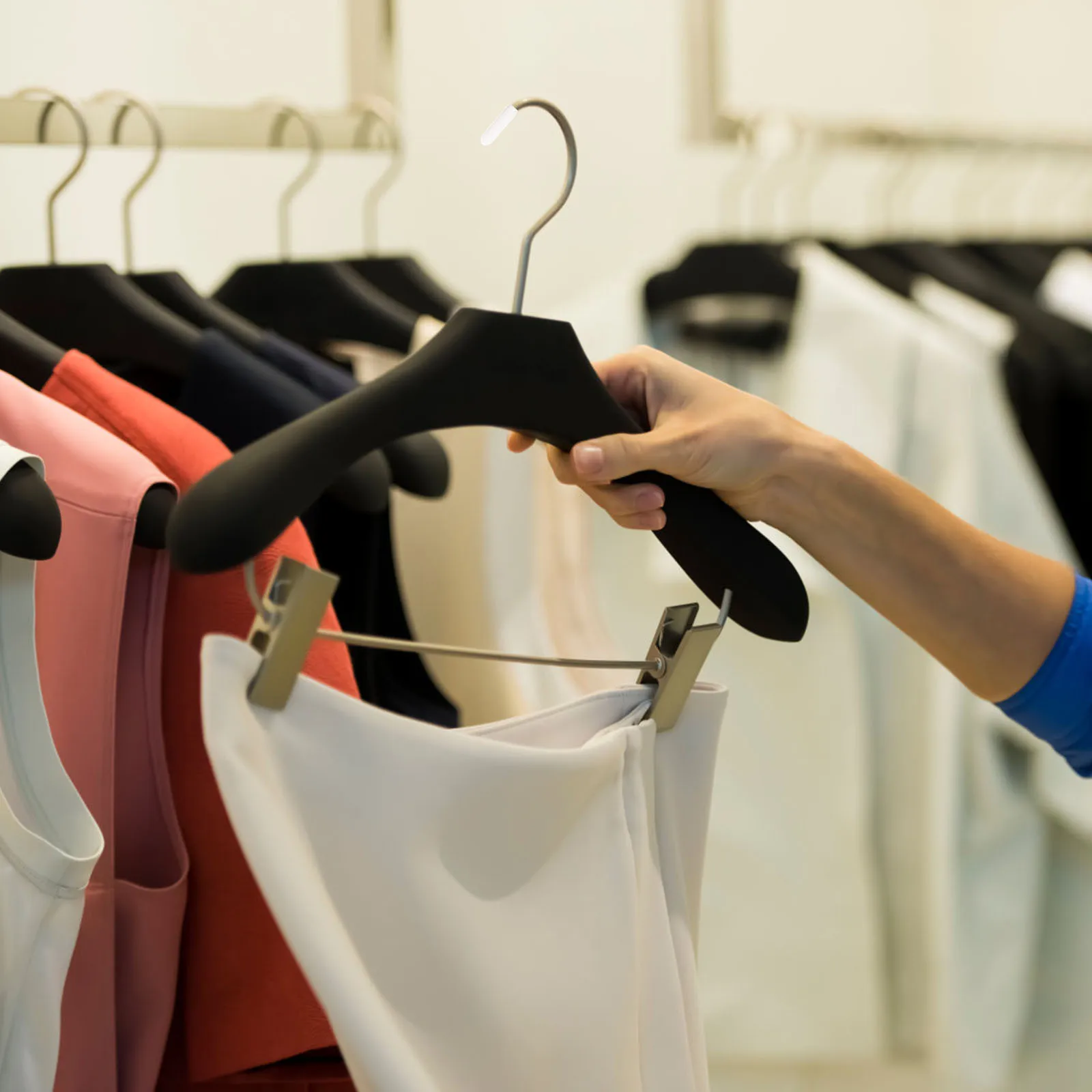 

300pcs Clothes Hanger End Caps Plastic Protective Covers No Adhesive Needed For Home Closet Organization Hanging Hook