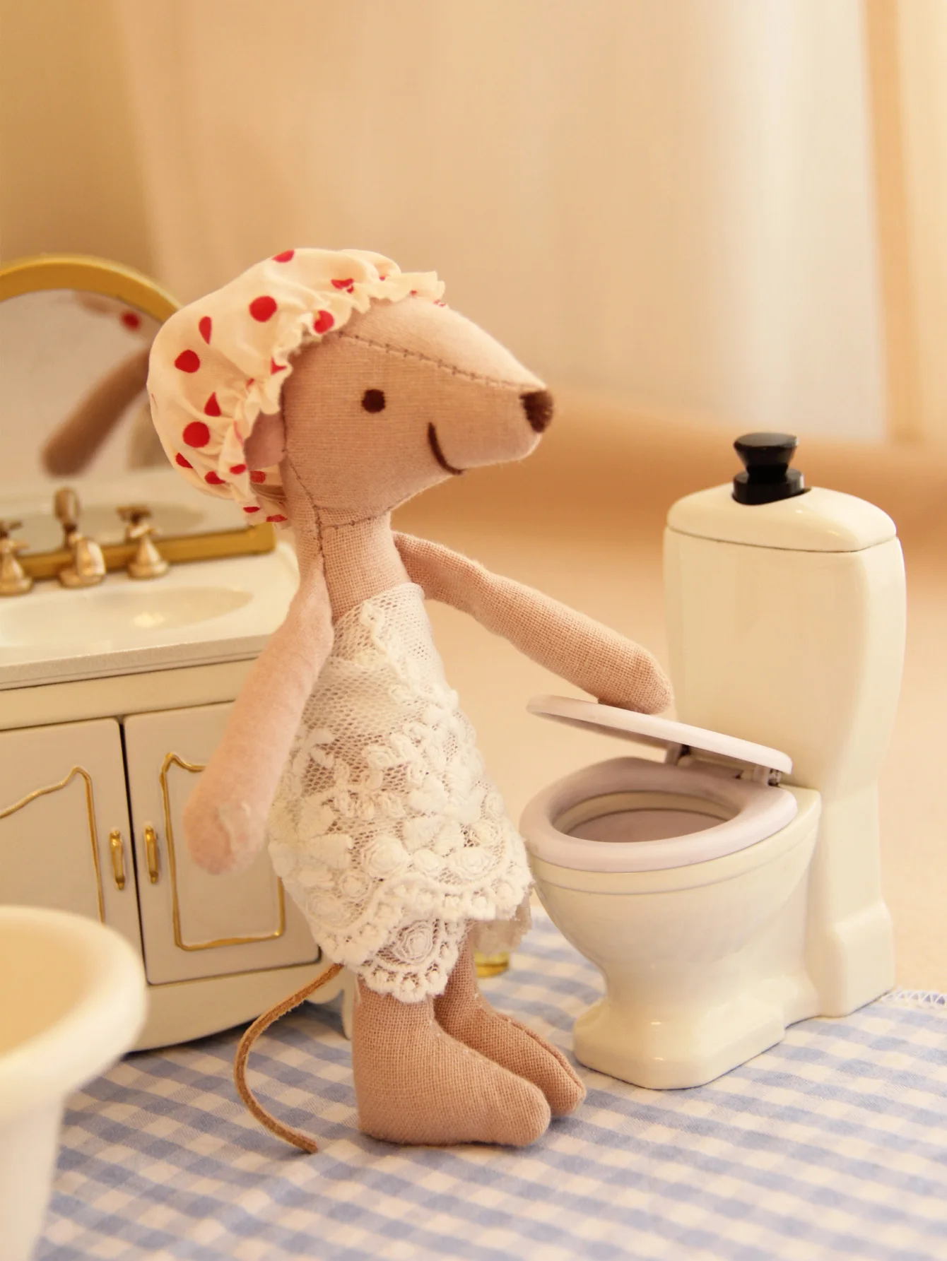 Miniatur-Simulationsspielzeug: 1:12 Maßstab Eisenbadewanne, Waschbecken, Toilette – Ideal für Puppenhaus-Badezimmerdekorationen – Detail 5