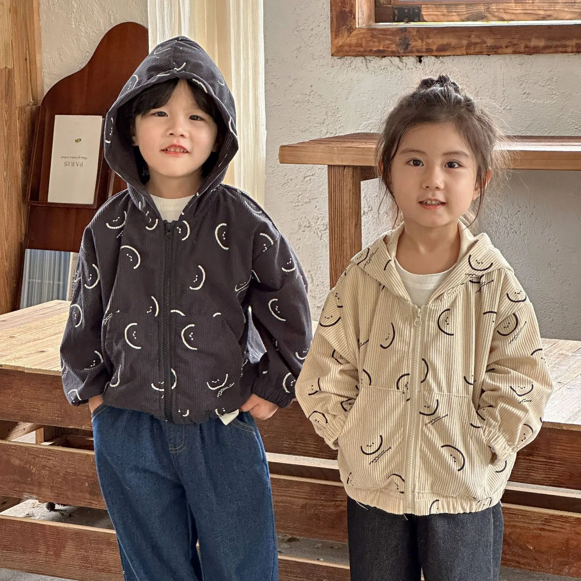 

2024 Autumn New Children Long Sleeve Hooded Jacket Boys Corduroy Zipper Coat Girls Casual Cardigan Kids Cartoon Print Tops