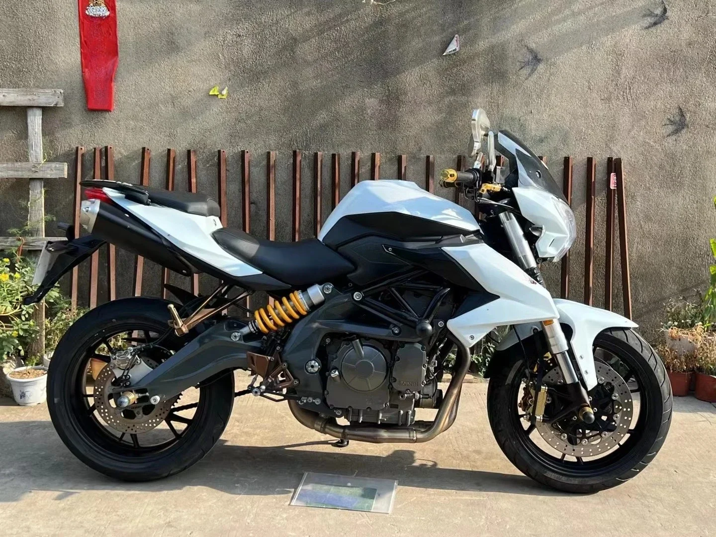 SXLL600CC Benelli TNT 600-4-cylinder EFI water-cooled engine  200km/h extreme power, comfortable driving, customizable options,