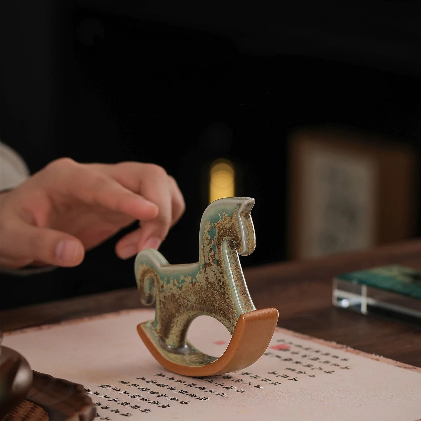 

Creative Chinese Zodiac Ceramic Rocking Horse Ornament Coffee Table Tea Decoration Study Desk Bedroom TV Cabinet Home Decoration