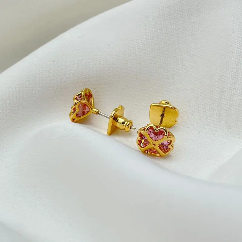 KS الأوروبية والأمريكية مزاجه الموضة الطازجة اللون الزركون محظوظ زهرة الحلو الحب المرأة أقراط رائعة