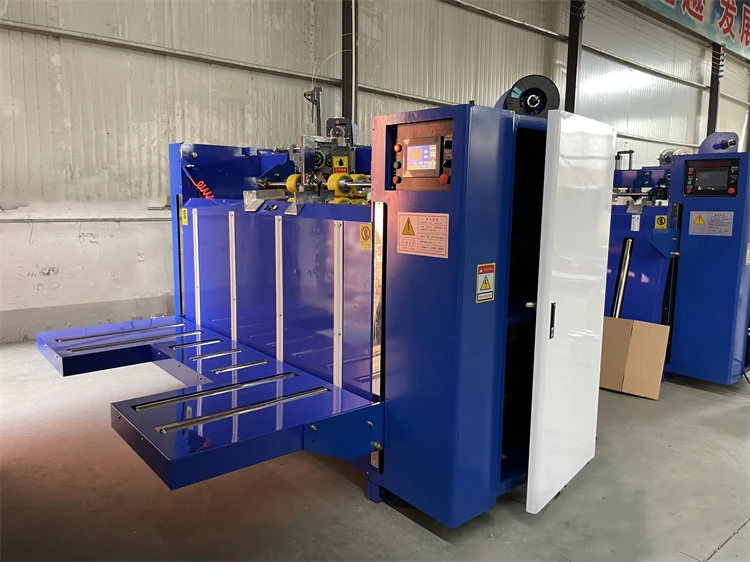 آلة خياطة وتدباسة صندوق الكرتون للصندوق المموج من الورق المقوى