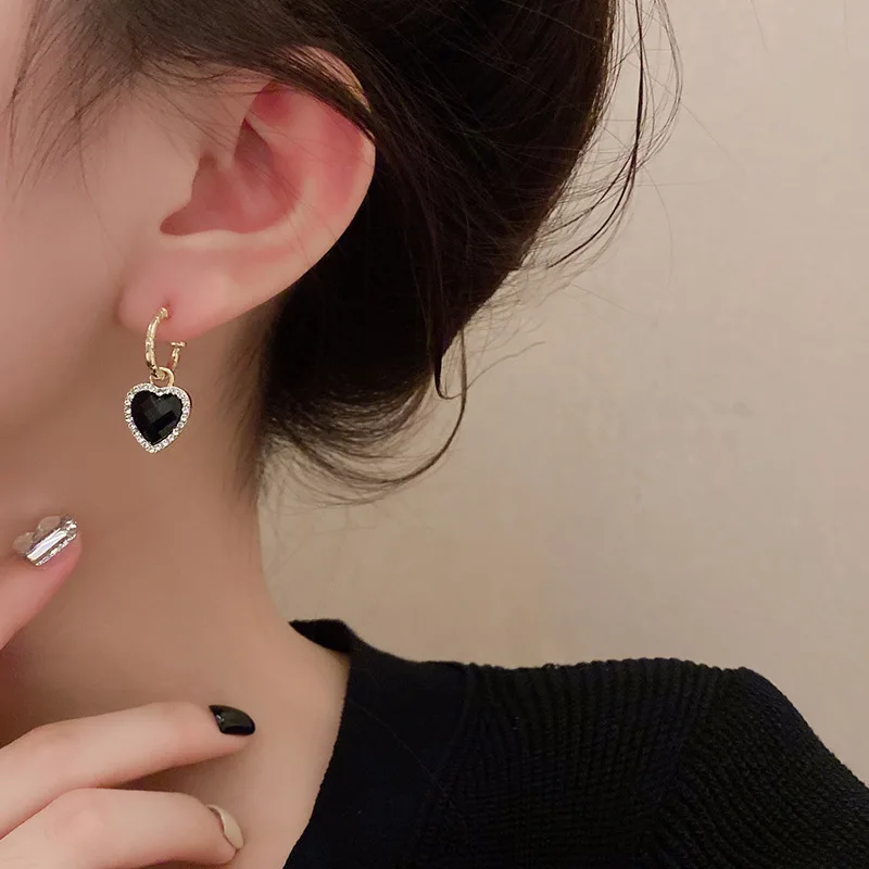 Black Heart Shiny Rhinestones Dangle Earrings for Women Elegant Temperament Versatile Ear Hook Party Jewelry Vintage Accessories image 2