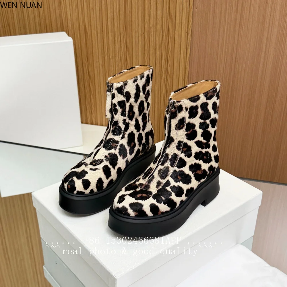 Leopard print platform short boots for women autumn-winter new style round toe classic moccasin boots fashionable and versatile.