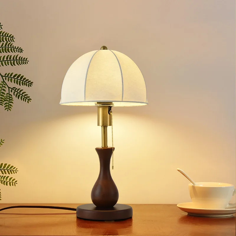 Middle Ancient Style Imitation Silk Floor Lamps Bedroom Bedsides French Retro Atmosphere Sofa Edge Decorative Home Desk Lights