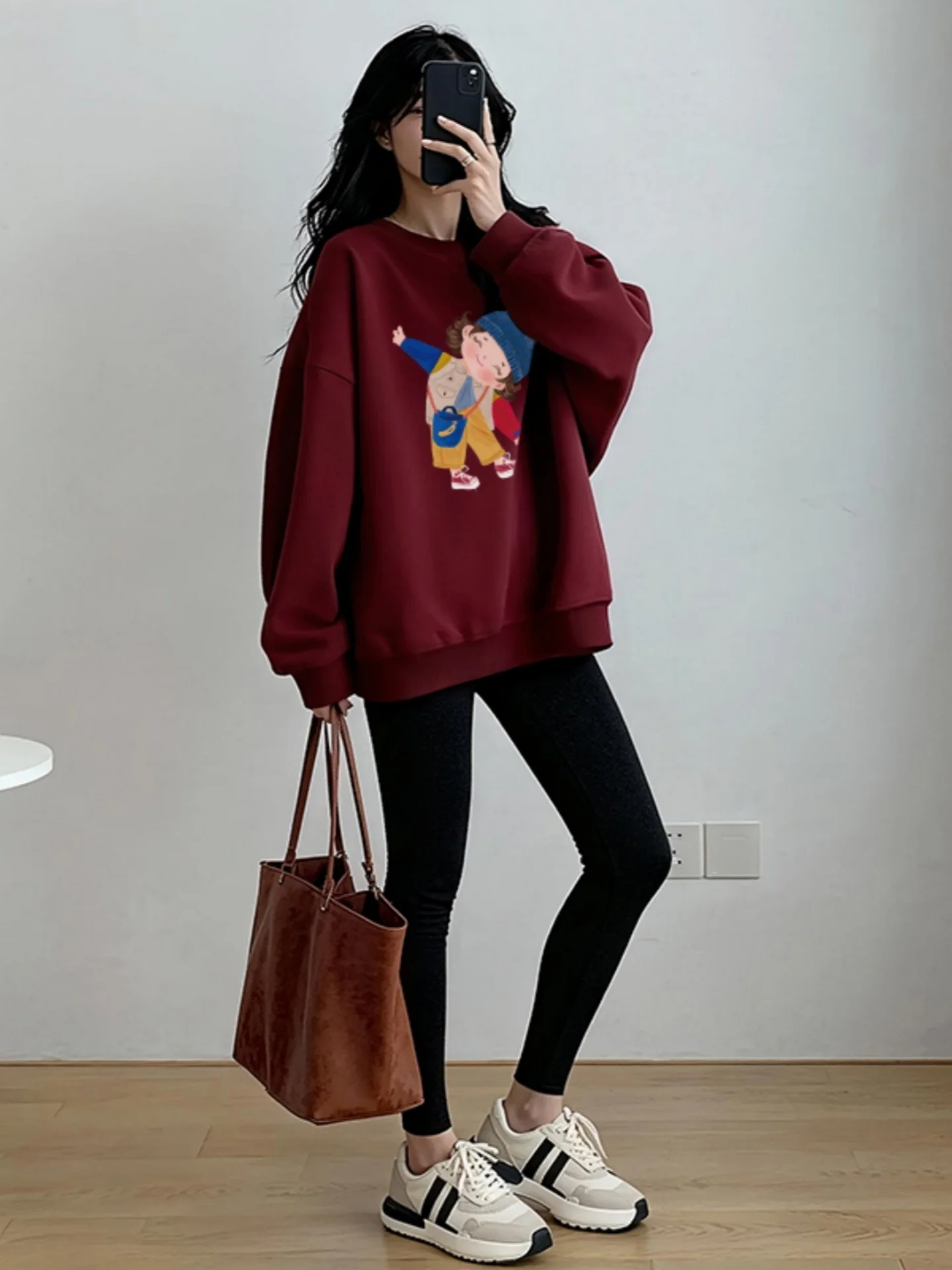 

Women's round Neck Fleece Lined Sweatshirt Loose Fit Shark Pants Ready to Ship Winter New Style Comfortable Red Top Trendy
