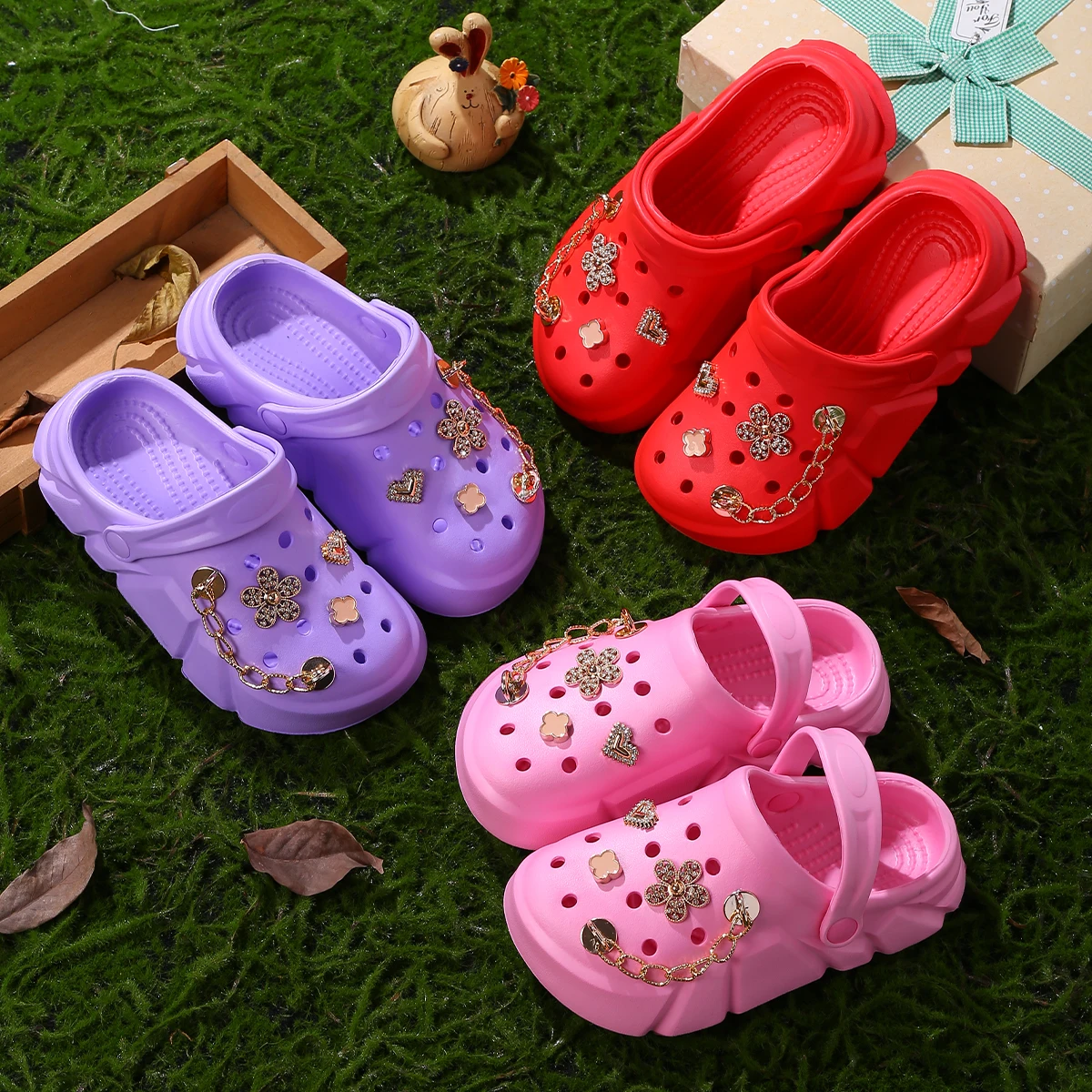 Girls\' 3D Floral & Chain Decor Clogs, Platform Soft Sole Closed Toe EVA Home Garden Clog Shoes, Breathable Beach Sandals