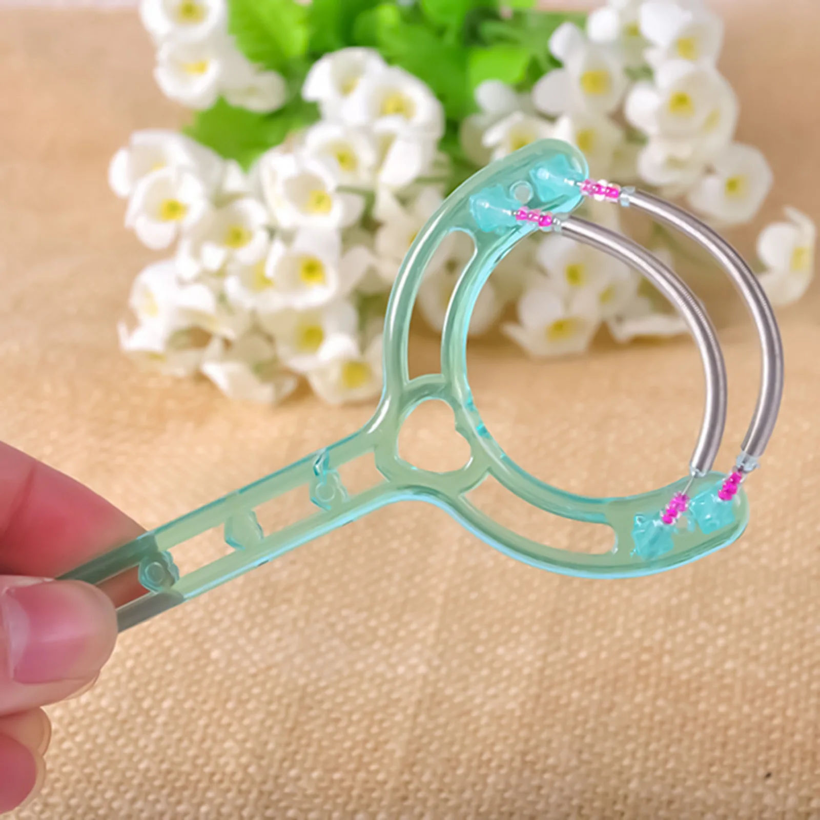 페이셜 케어 헤어 리무버 안전한 핸드헬드 스프링 롤러 여성용 턱수염 제거 뷰티 클리닝 재사용 가능한 제모 도구