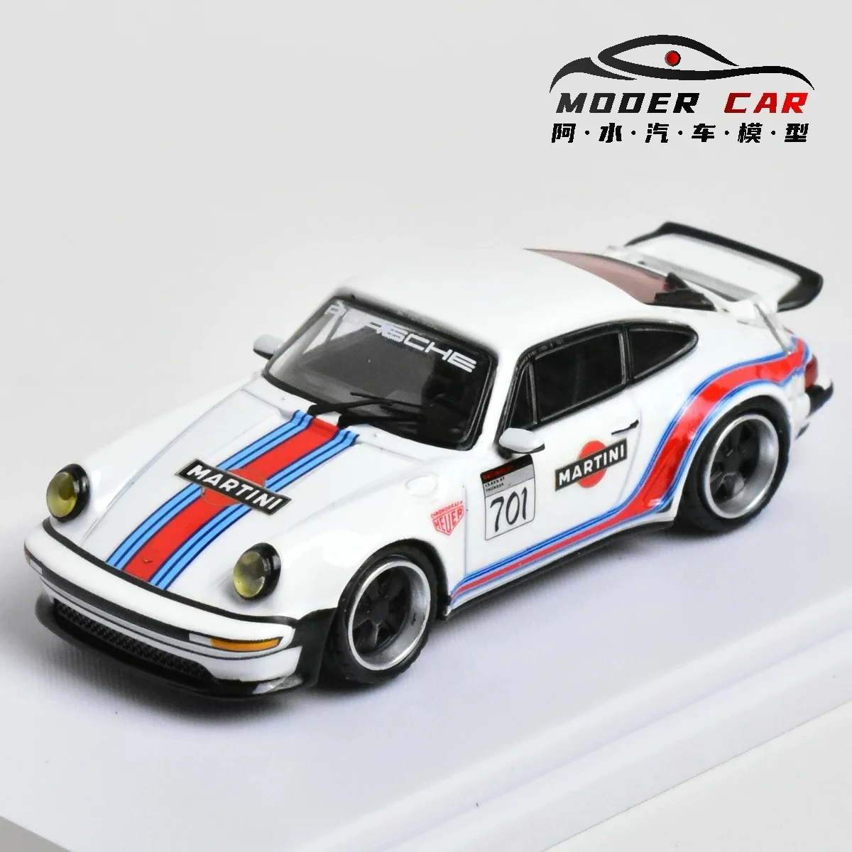 

RM 1:64 Singer Turbo школьная модель 930 литая машина