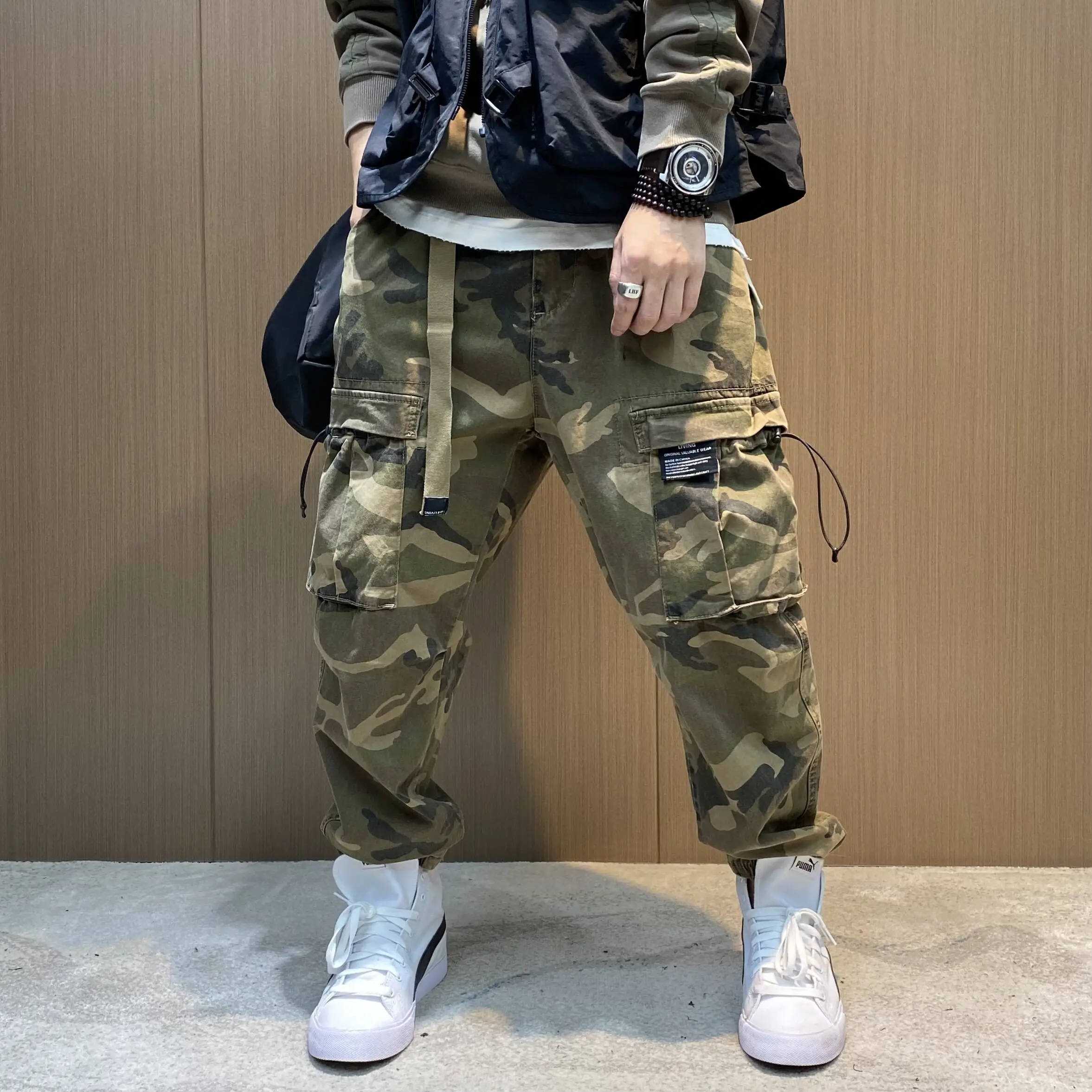 

Retro Style Men Camouflage Cargo Pants Spring/Autumn Outdoor Casual Pants Fashion Plus Size Loose Jogger Pants