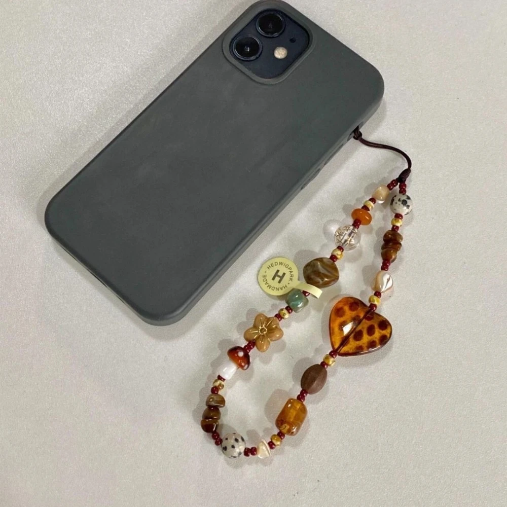 

Cute Retro Phone Chain Rope Resin Leopard Heart Beaded Hanging Cord Wrist Lanyard Strap For Girl Woman
