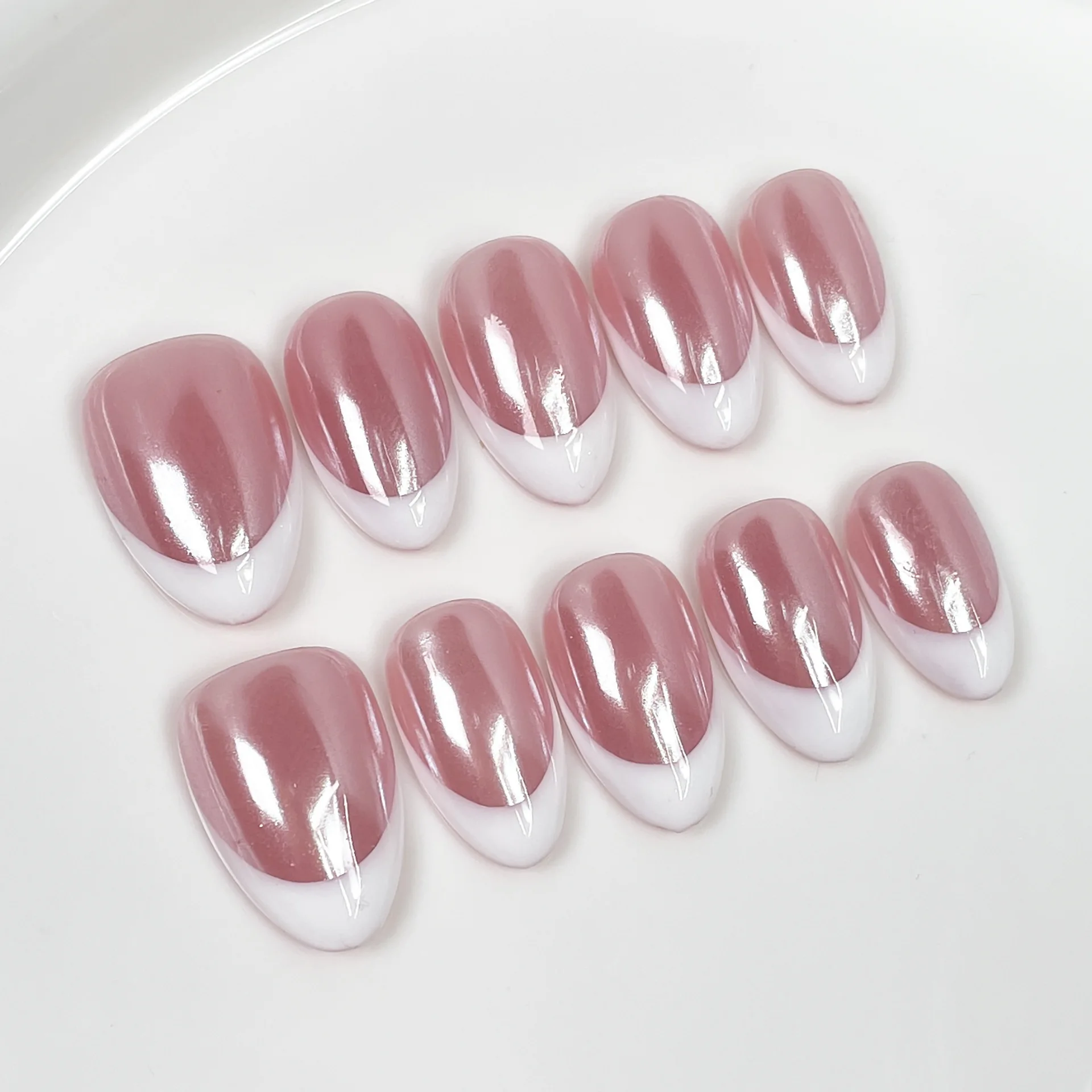 10Pcs Simple Short Almond Press on Nails Sets Nude Pink with White French Tips Fake Nail Plating Design Spicy Girl False Nails