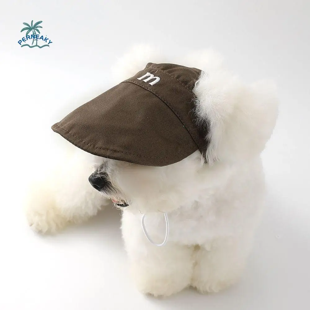 

M Letter Embroidery Dog Sun Hat Adjustable UV Protection Dog Sunshade Breathable with Ear Holes Pet Baseball Cap For Dogs Cats