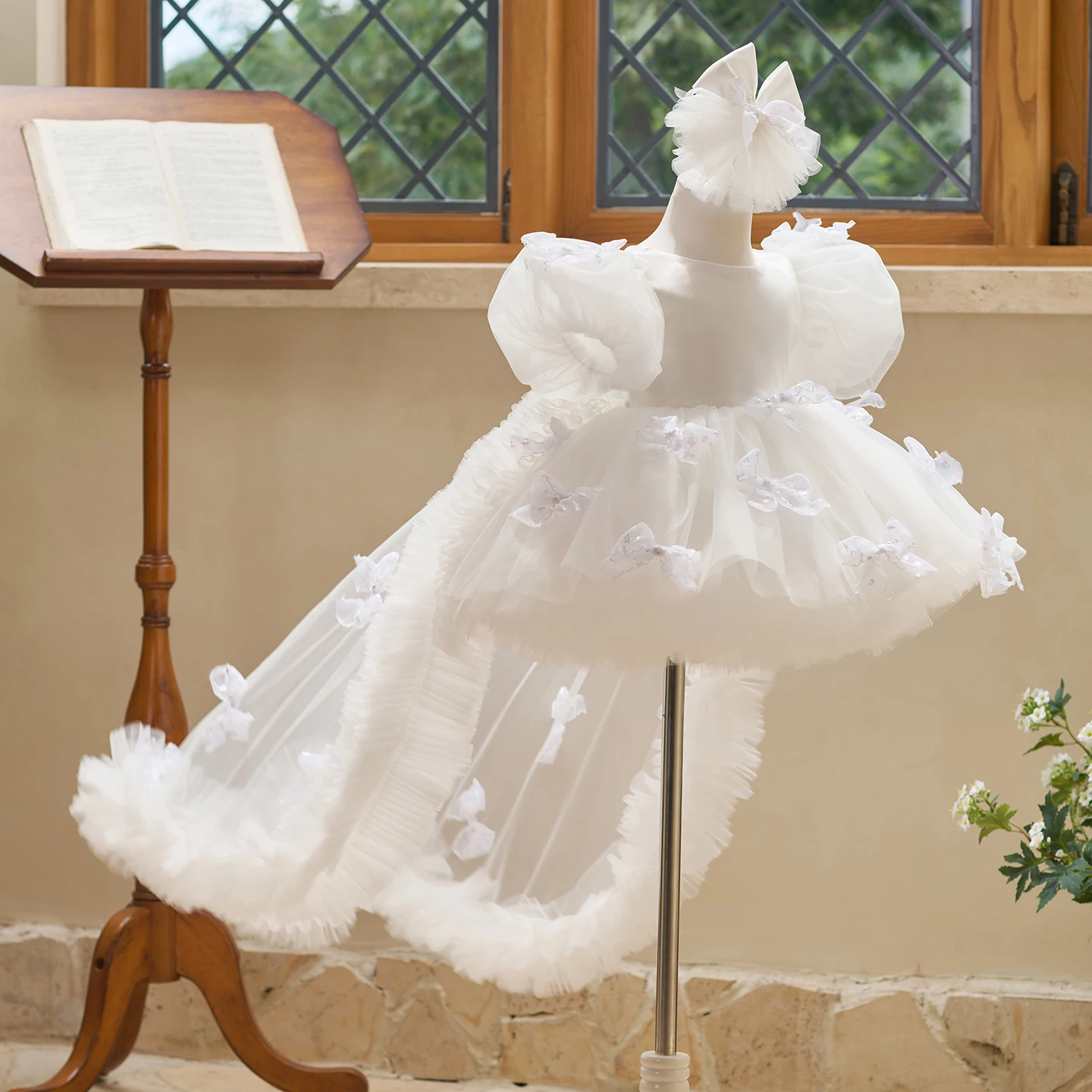 Flower Girl's Wedding Girl's One-Year-Old Dress High-Level Children's Show Dress Girl's Piano Playing Princess Dress