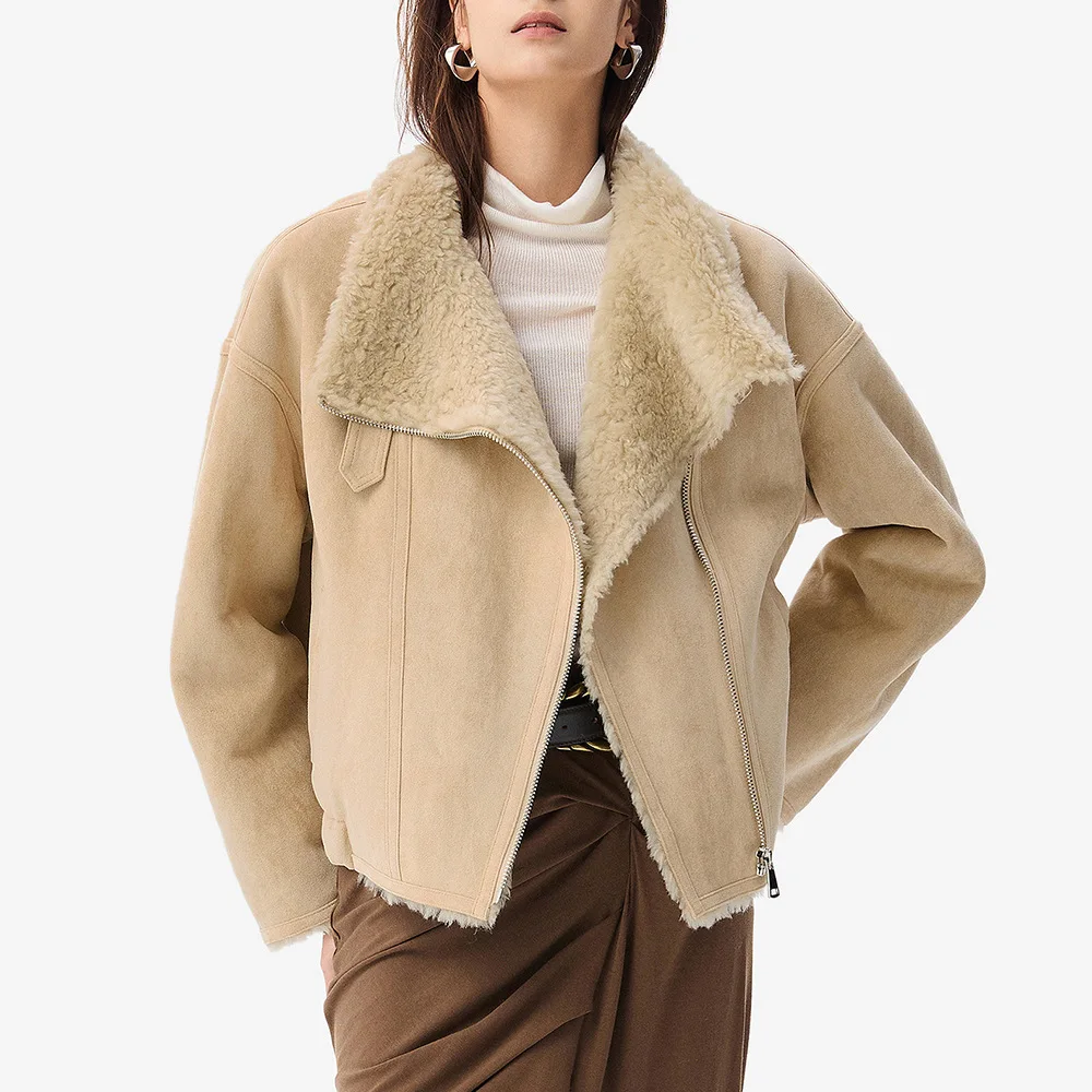 

2025 Winter New Arrival Women's Luxury Faux Fur Collar Fleece Lined Warm Faux Shearling Faux Suede Jacket