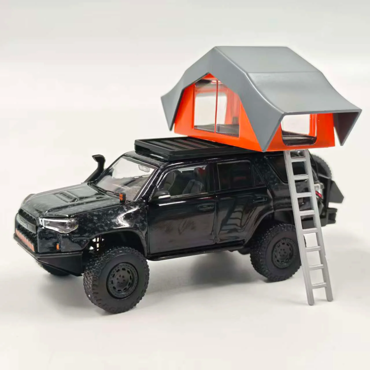 Литая под давлением модель автомобиля из сплава GCD в масштабе 1:64 Toyota Speedmaster 4 Runner TRD PRO Light Revision